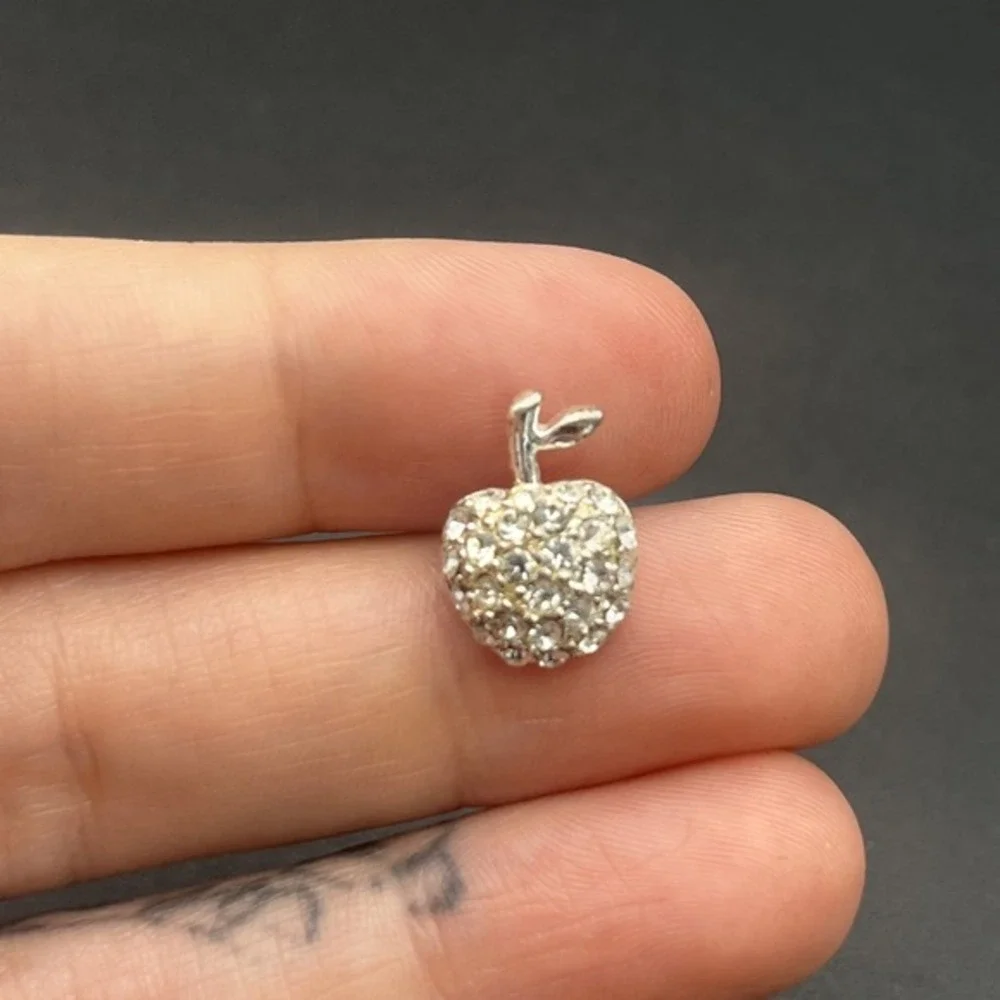 Bedazzled Rhinestone Apple Silver Tone Lapel‎ Hat Pin